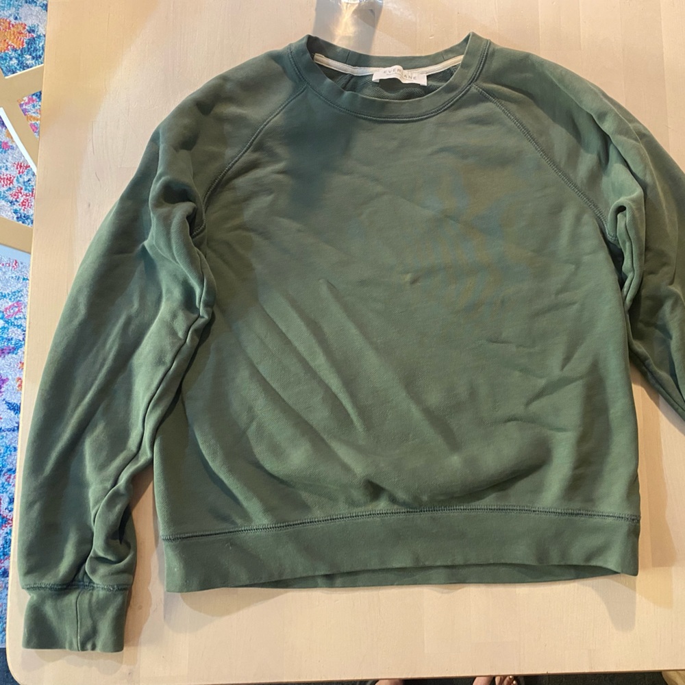 Small everlane crew neck sweatshirt. Green. Never worn. No tags.